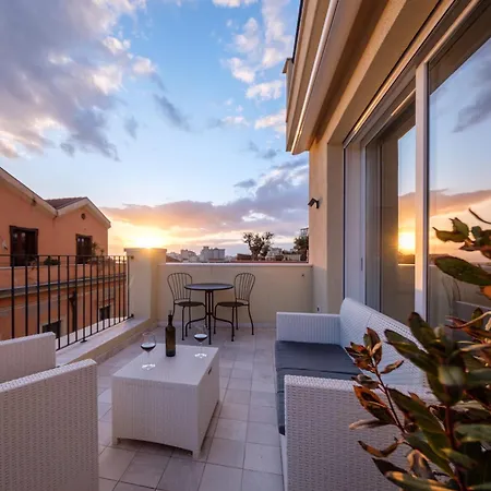 Luxury La Terrazza In Pieno Centro In Apartman Cagliari